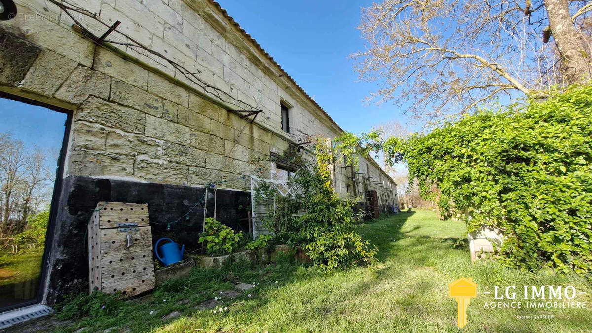 Maison à SAINT-FORT-SUR-GIRONDE