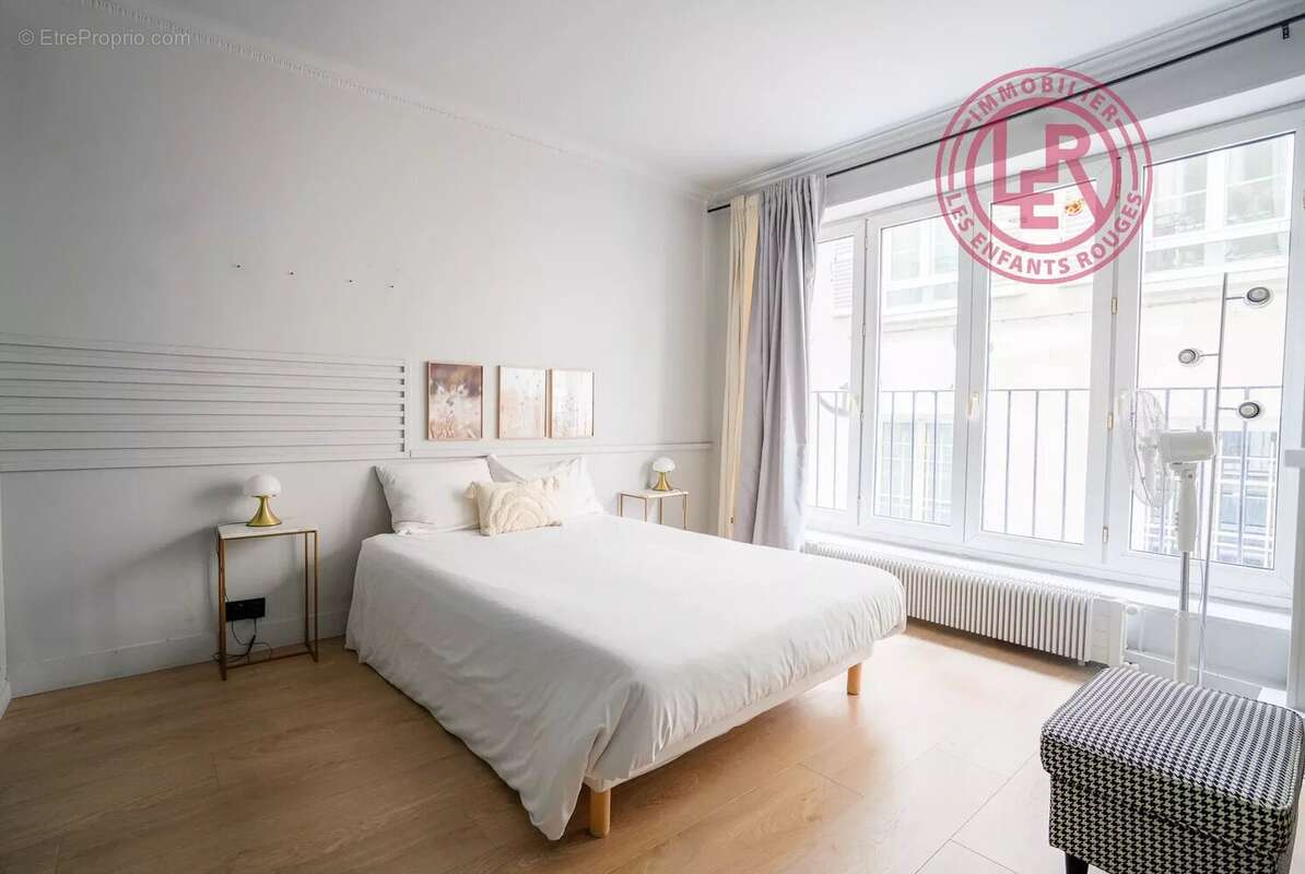 Appartement à PARIS-10E