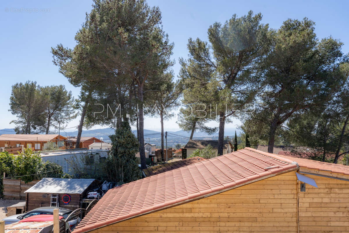 Maison à LE CASTELLET