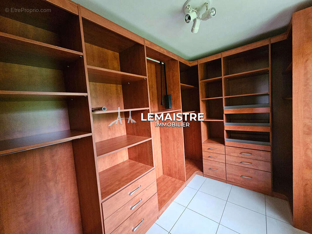 Maison à FONTAINE-LA-MALLET