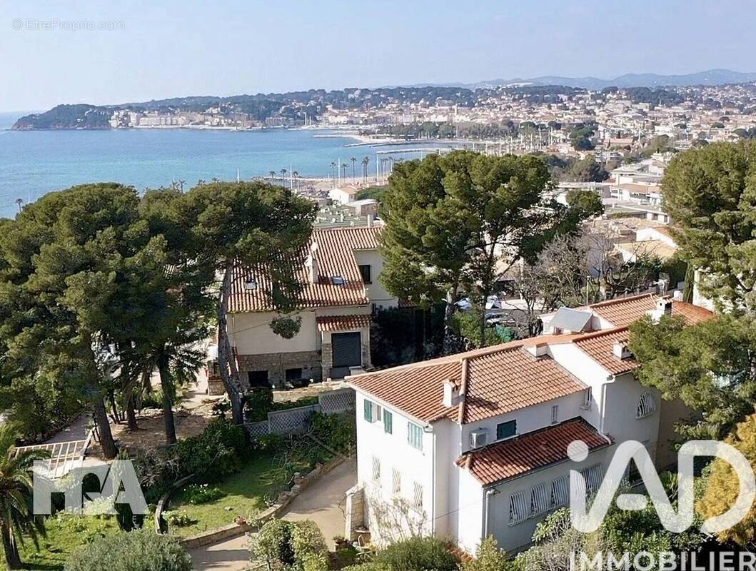 Photo 1 - Maison à SIX-FOURS-LES-PLAGES