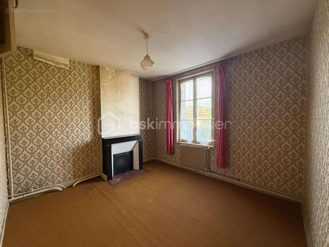 Maison à PONT-L&#039;EVEQUE