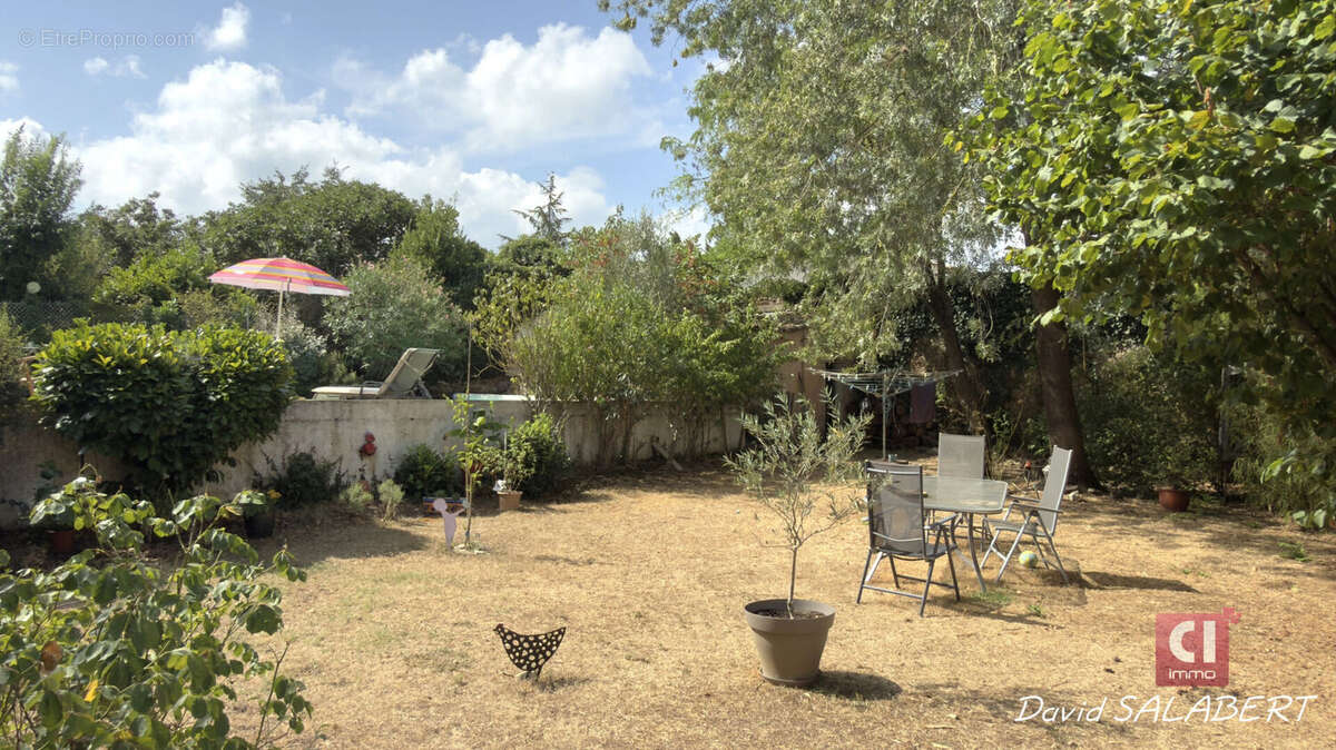 Forcalqueiret,  rare maison de village avec jardin, piscine et grand garage - photo 17