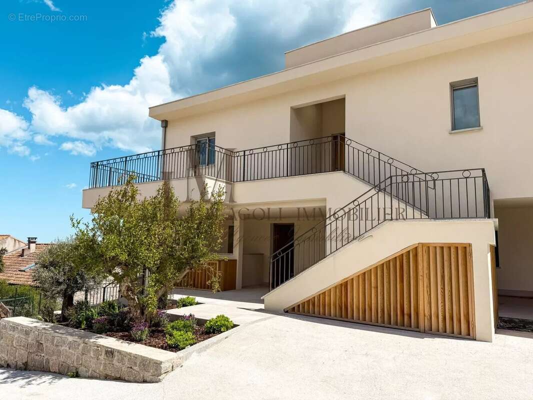 Appartement à PORTO-VECCHIO