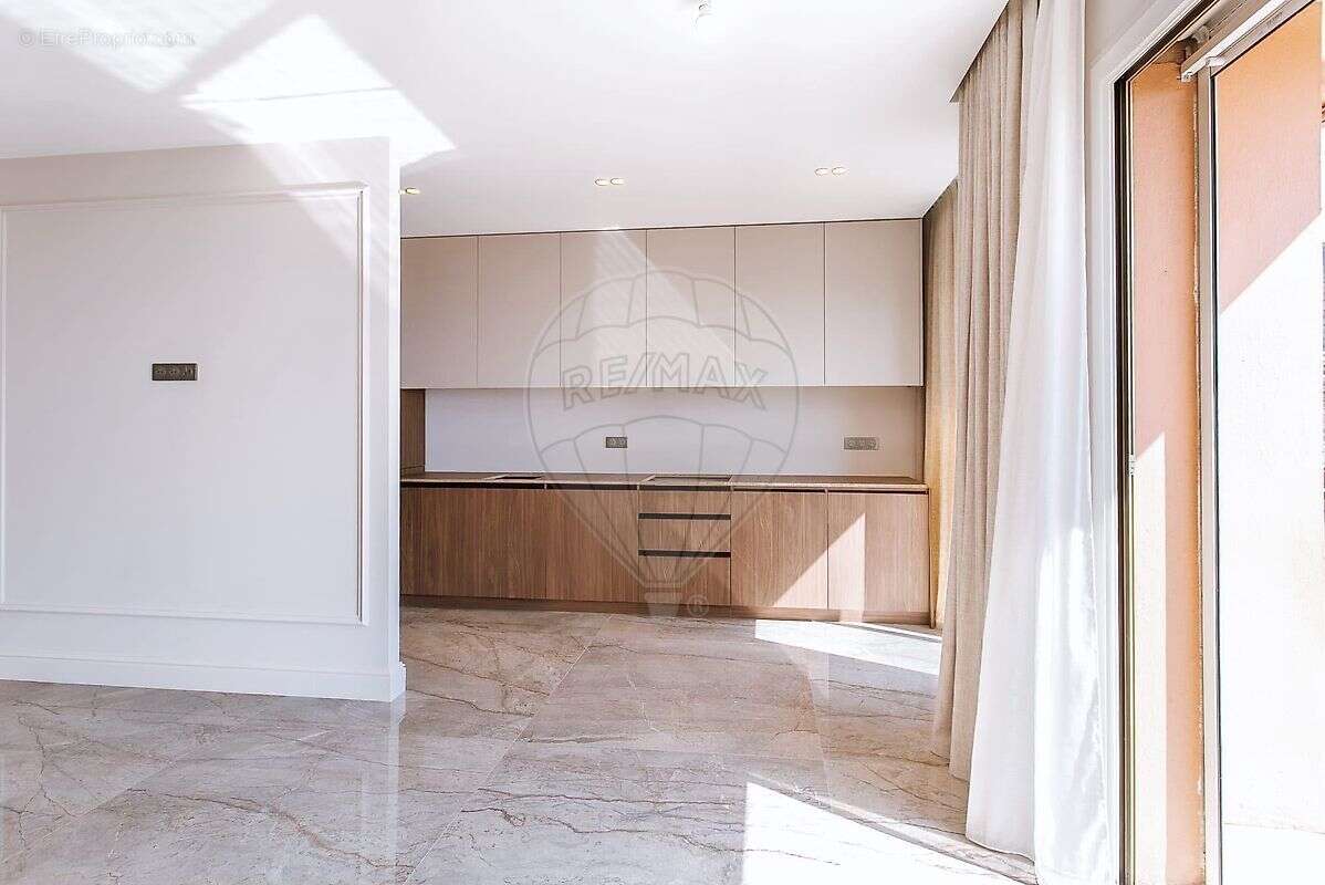 Appartement à BEAULIEU-SUR-MER