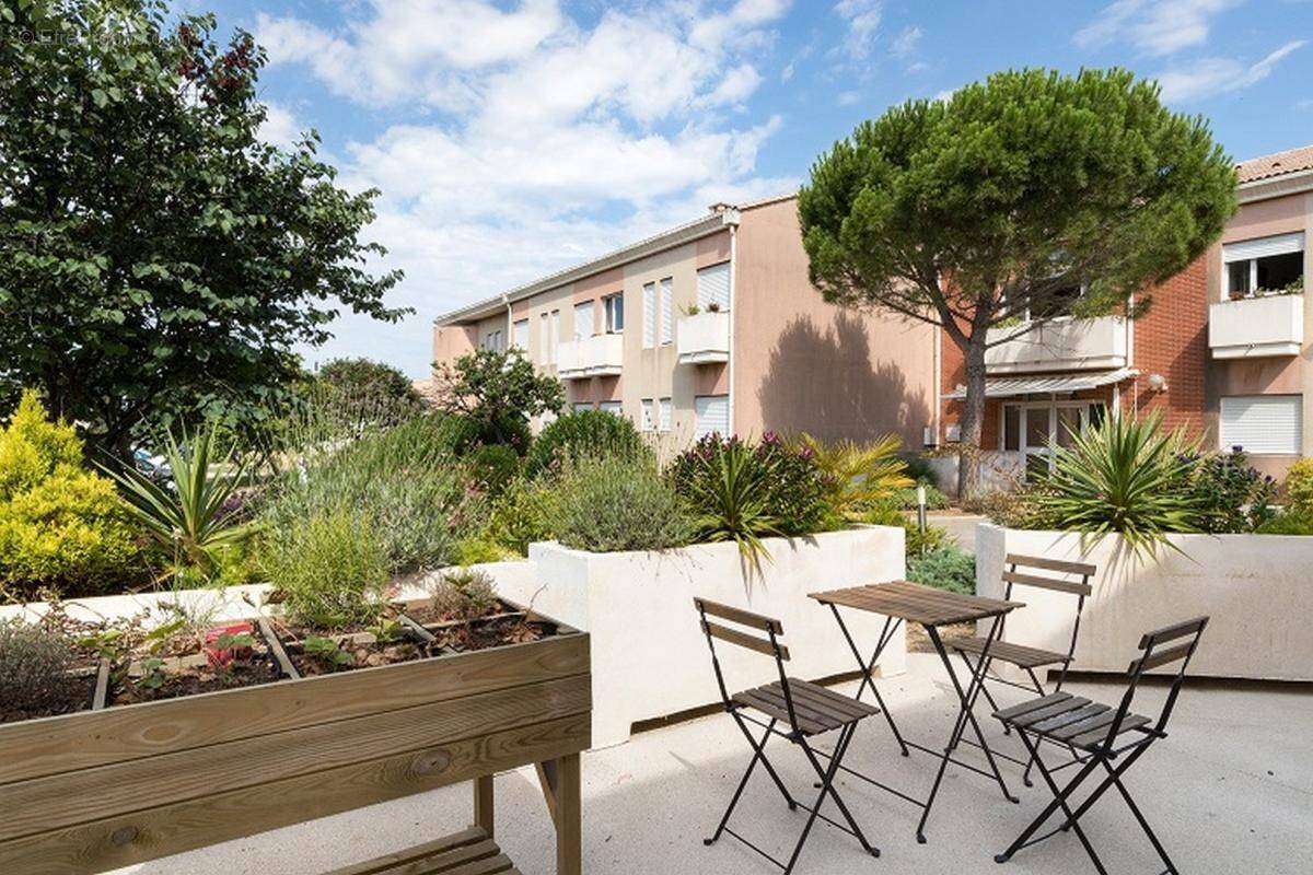 Appartement à ROQUEFORT-LA-BEDOULE