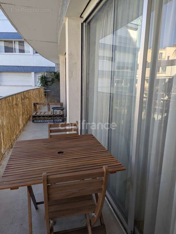 Appartement à vendre 3 pièces GRENOBLE (38) - Bel appartement de 54 m² avec cave et garage, au centre de Grenoble - photo 10