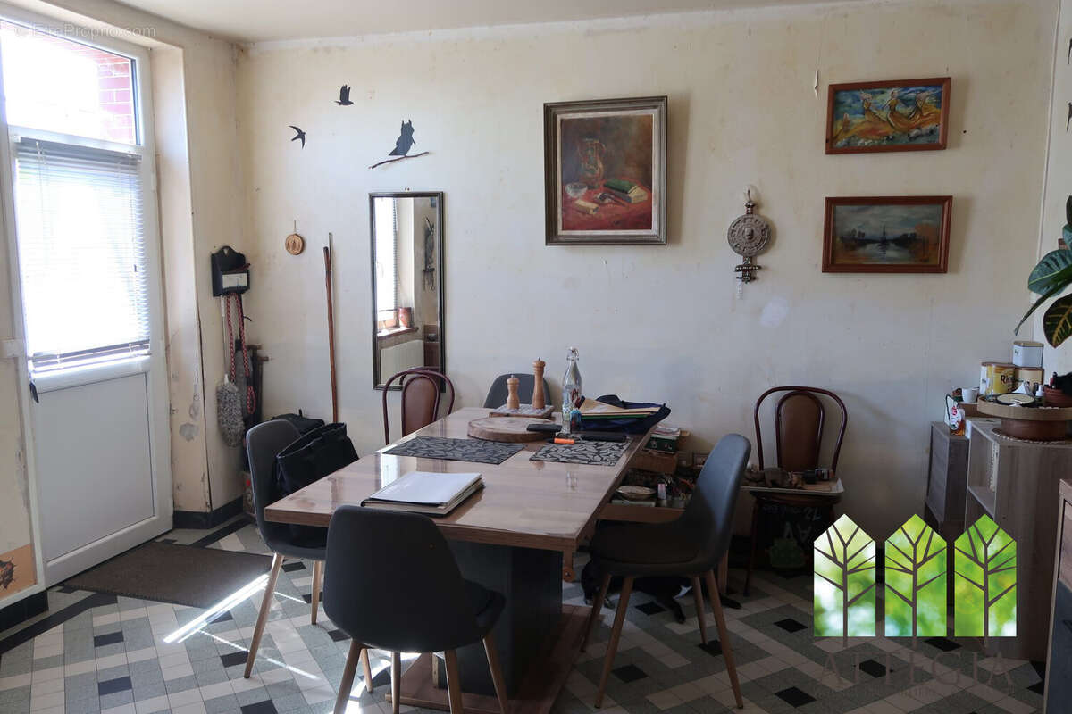 Maison 85 m² à Chambon-Sainte-Croix  - photo 2