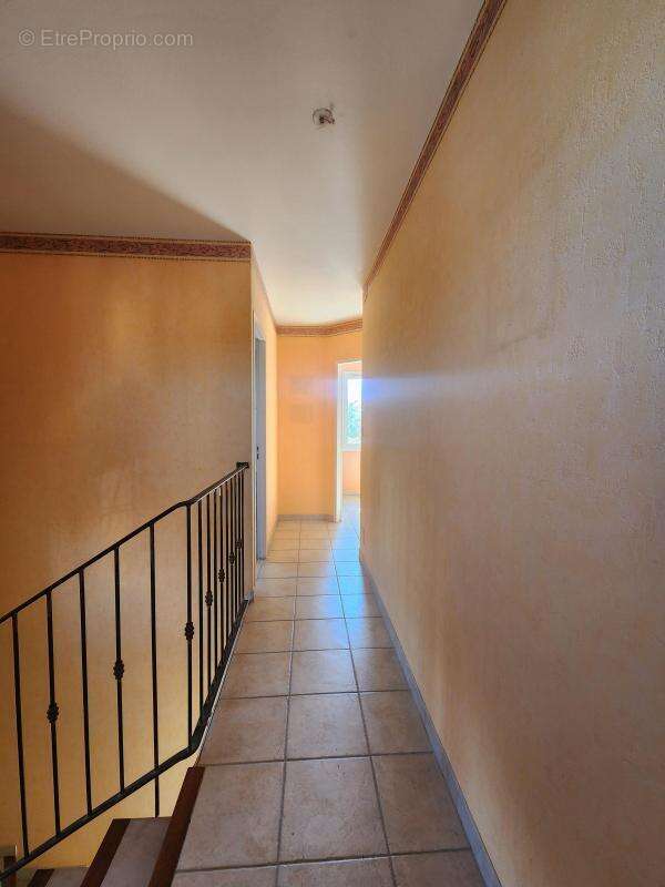 Maison traditionnelle 134 m² sur terrain de 877 m², sans vis-à-vis - photo 11