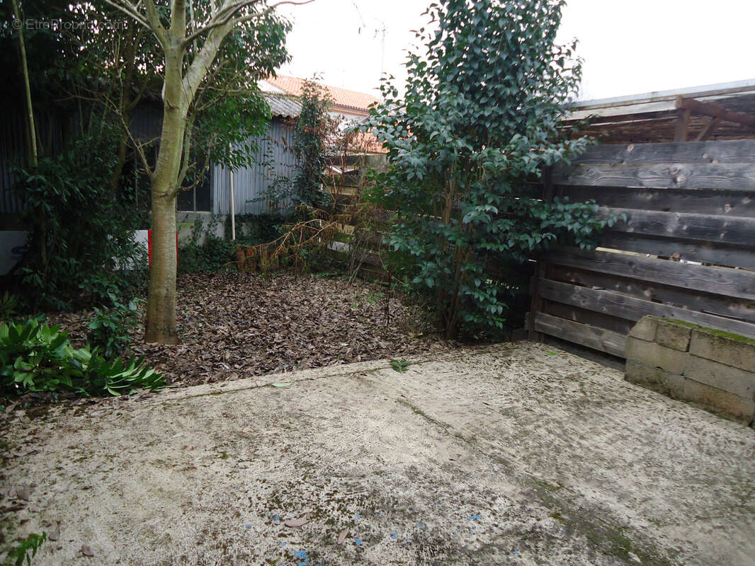 Commerce à CASTELSARRASIN