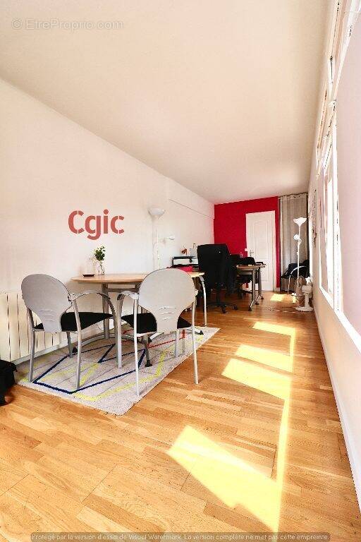 Commerce à SAINT-GERMAIN-EN-LAYE