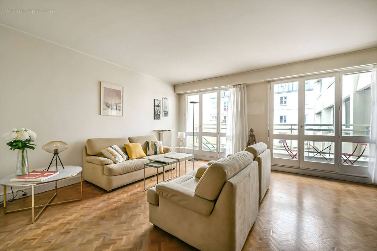 Appartement à PARIS-12E