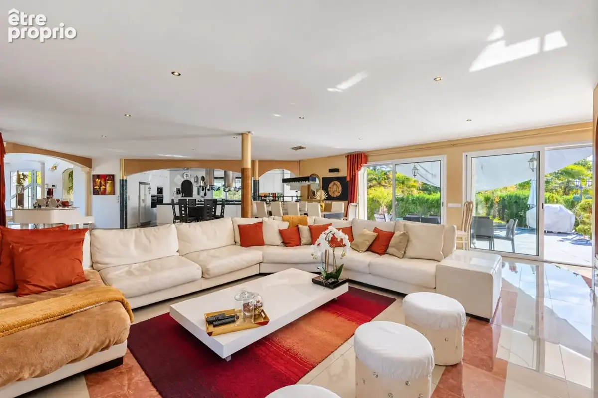 Somptueuse Villa de 570m2 - photo 5