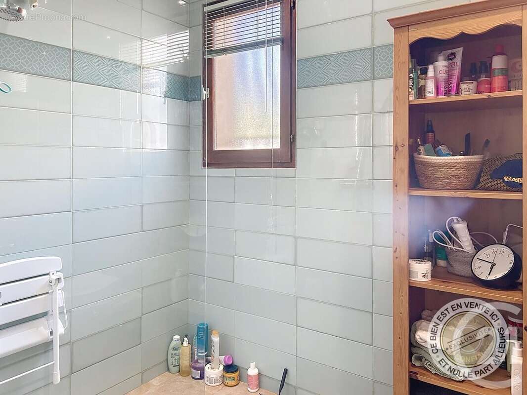 Maison à SAINT-LAURENT-DE-LA-SALANQUE