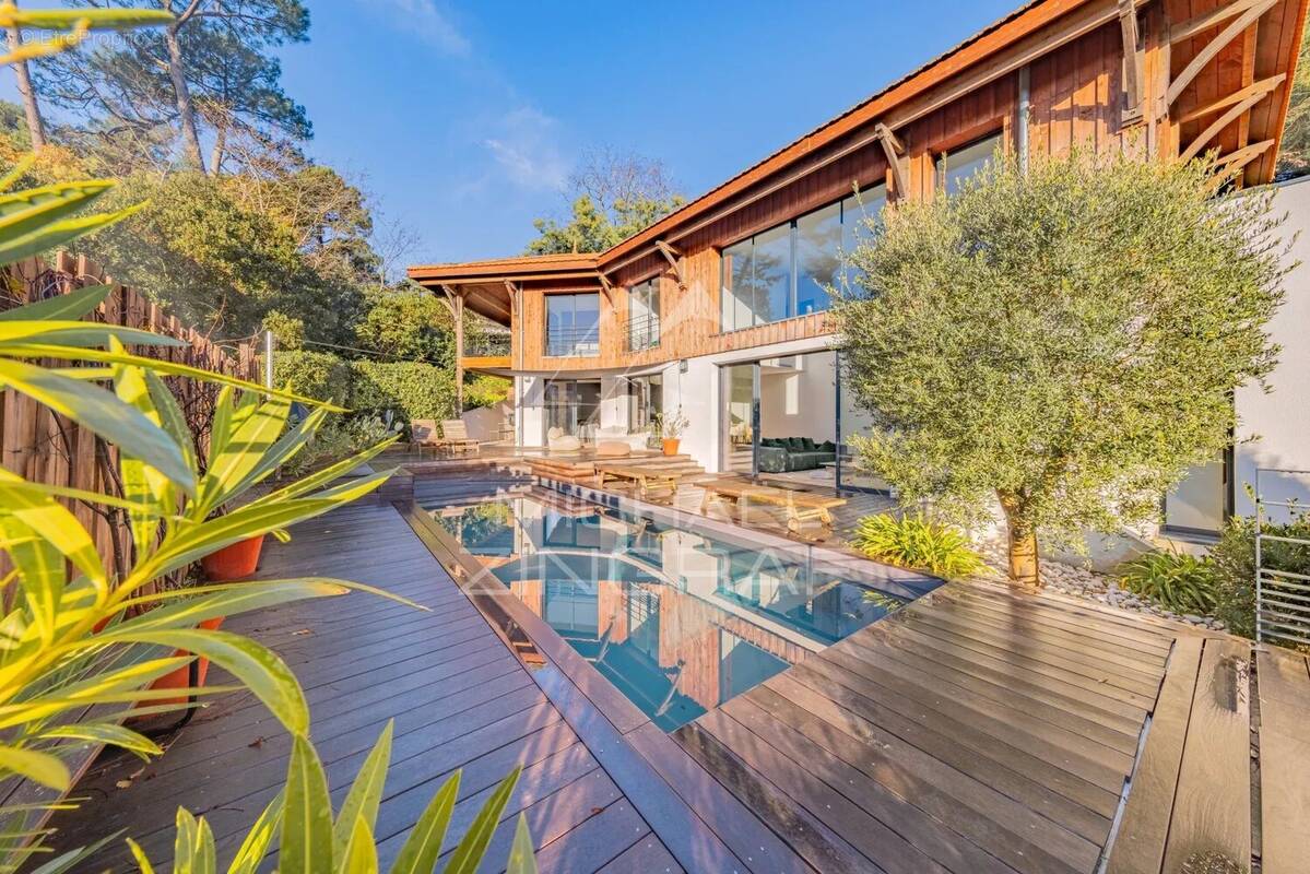 Maison à LE BOUSCAT