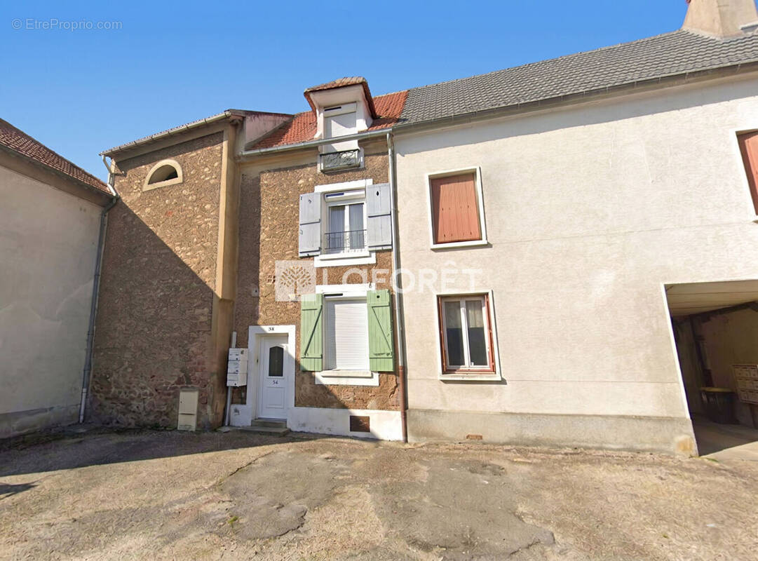 Appartement à LA VILLE-DU-BOIS