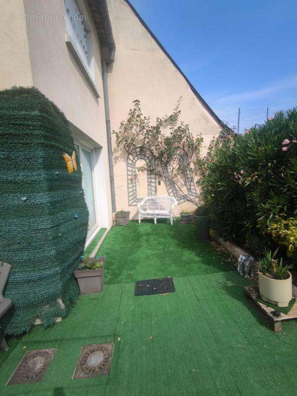Maison avec commerce 300m² - photo 9