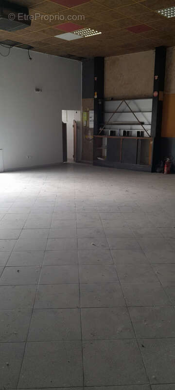 Autre à PORT-SAINT-LOUIS-DU-RHONE