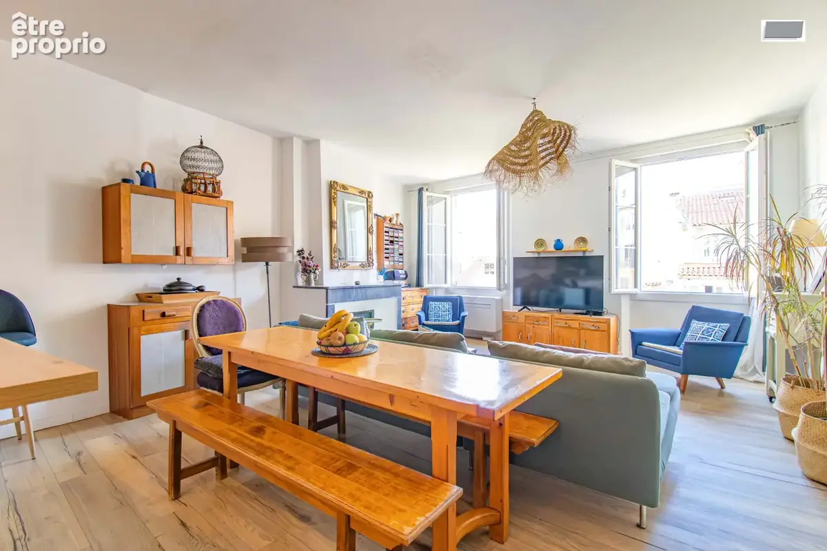 Toulon centre - tres bel appartement renove 3 chambres - photo 3