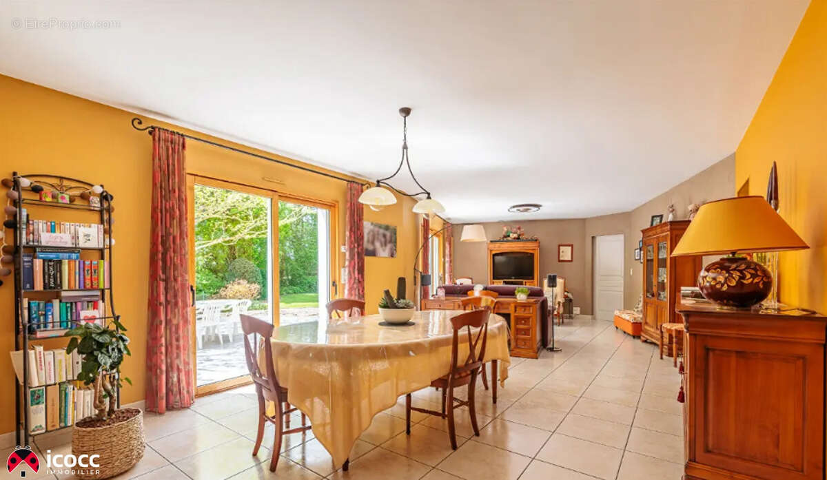 Maison à SAINT-DENIS-LA-CHEVASSE