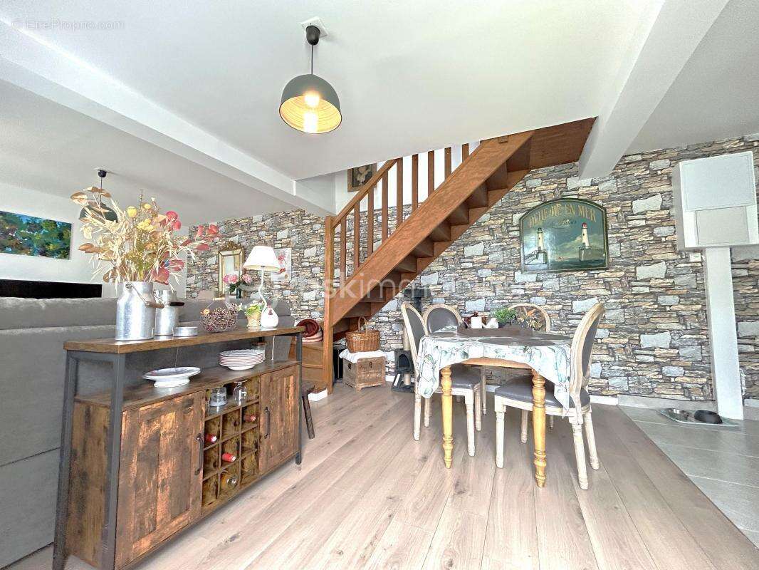 Maison à GENNEVILLE