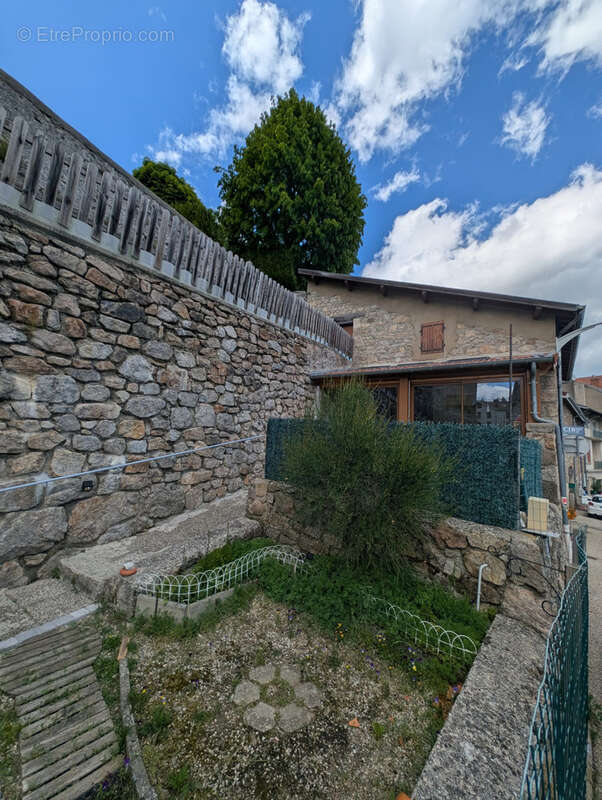 Maison à LALOUVESC