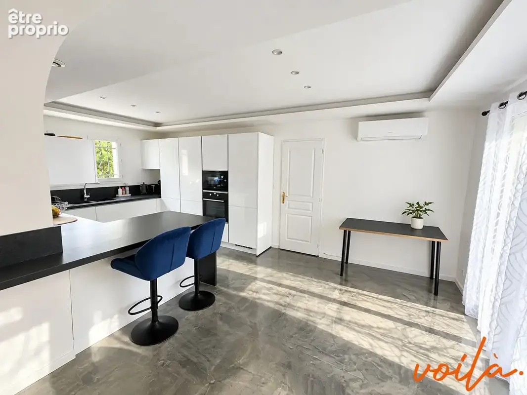 Ref : moderne7 - villa moderne de type 5 avec jardin et piscine - photo 16