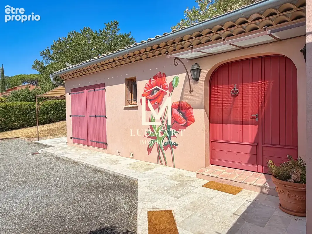 Vidauban   Villa récente de plain-pied avec piscine sur environ 7 500 m2 - photo 32