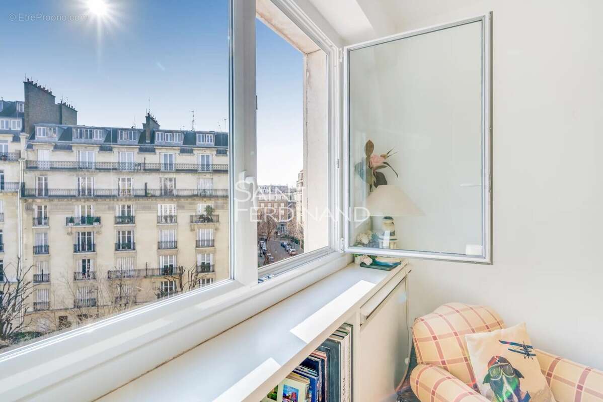 Appartement à NEUILLY-SUR-SEINE