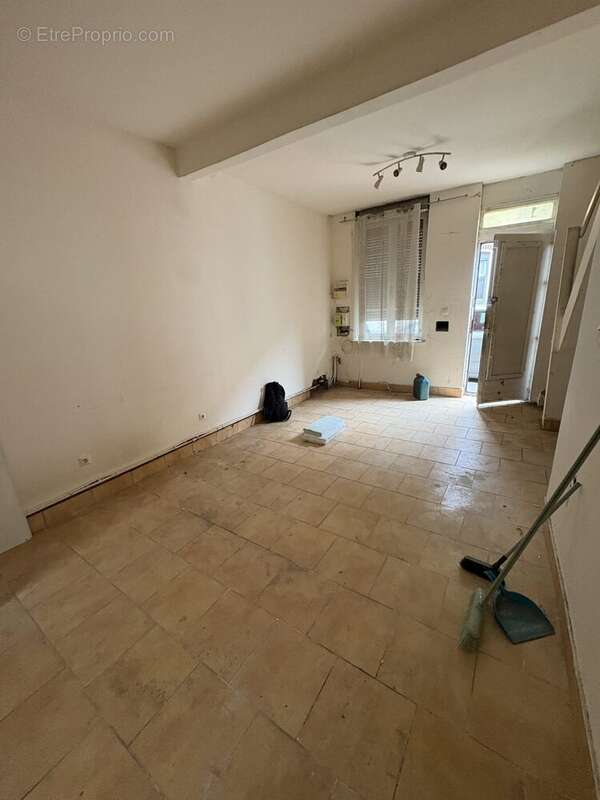 Entrée et Séjour - Maison à ROUBAIX