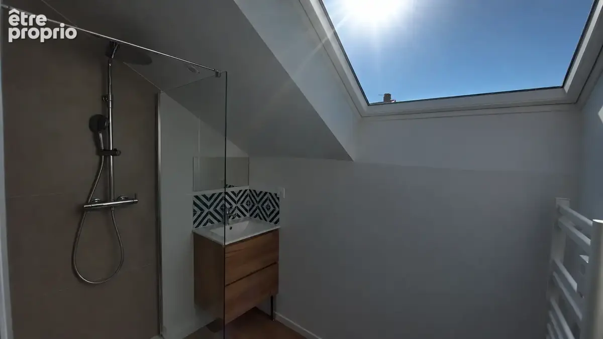 F5 avec 4 chambres, rénové, rue Félix Faure - photo 14