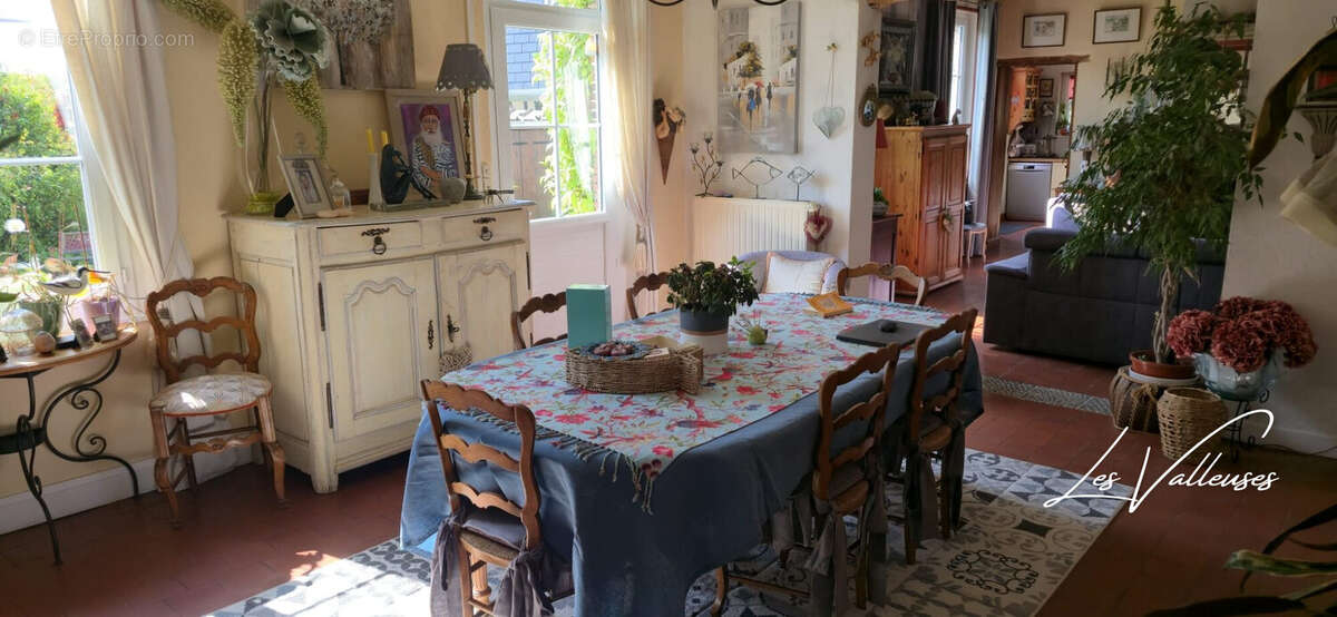Maison à SAINT-DENIS-D'ACLON