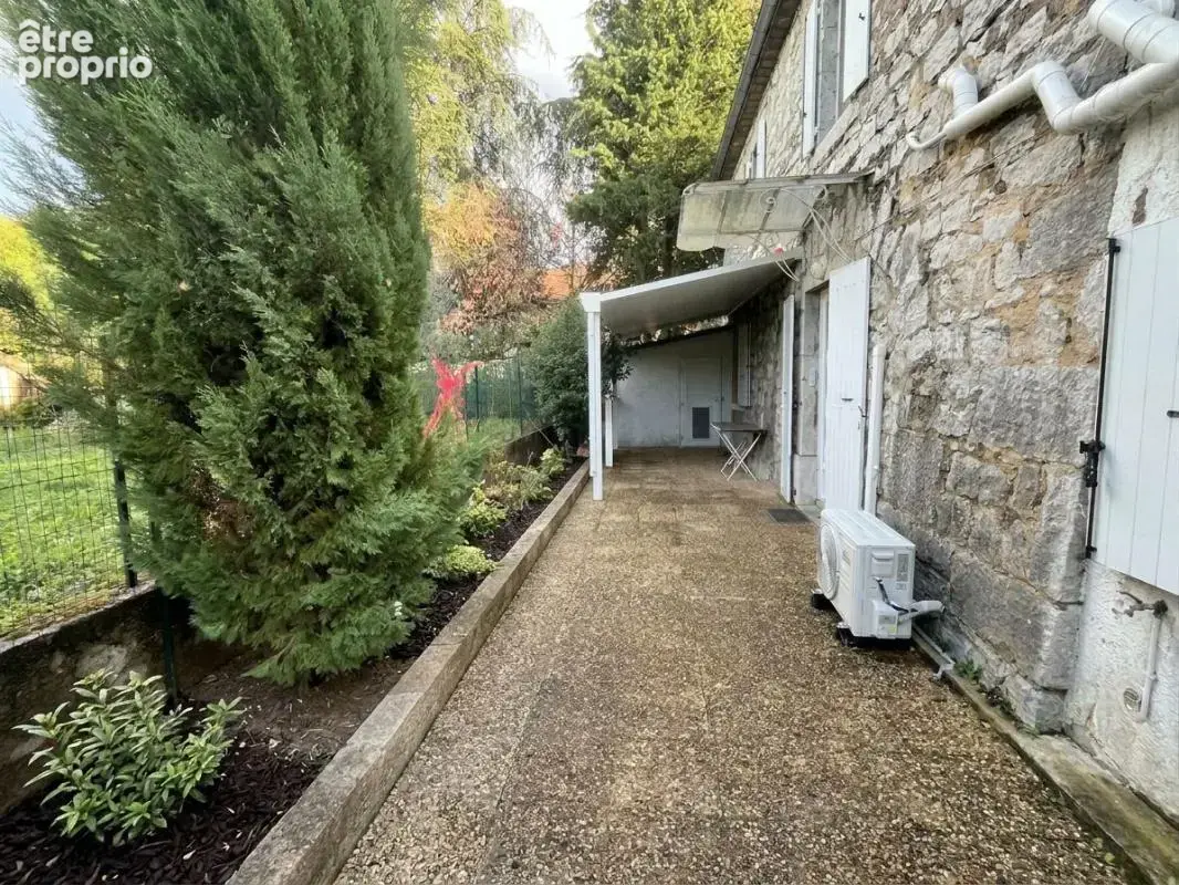 Appartement RDC avec extérieur - photo 1