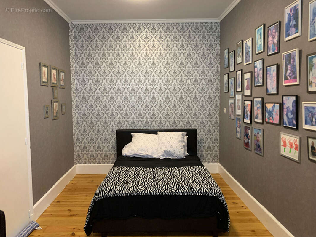 Maison à CHAMPAGNE-MOUTON