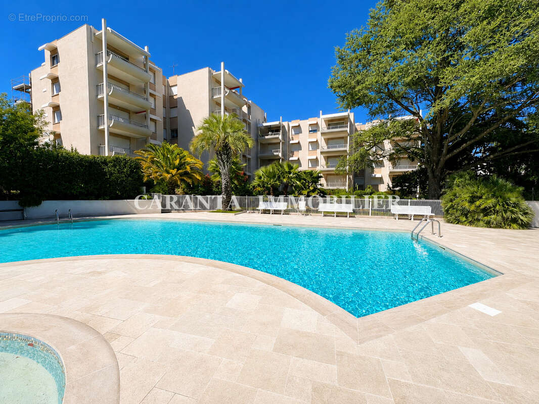 A vendre Sainte-Maxime appartement T3 dans résidence avec piscine proche centre ville - photo 9