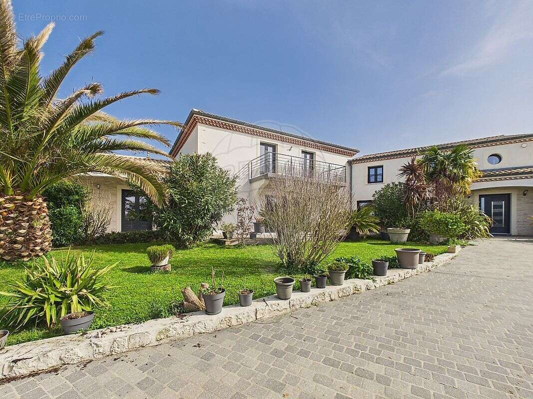 Maison à MESCHERS-SUR-GIRONDE