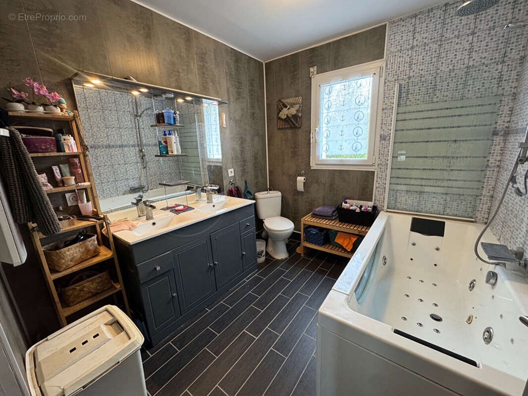 Maison à LANDIVISIAU