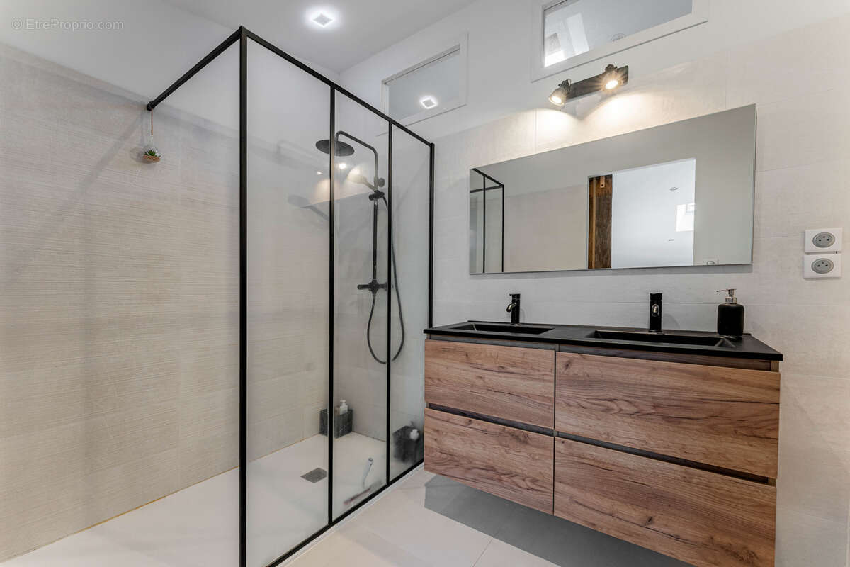 Appartement à BRINDAS