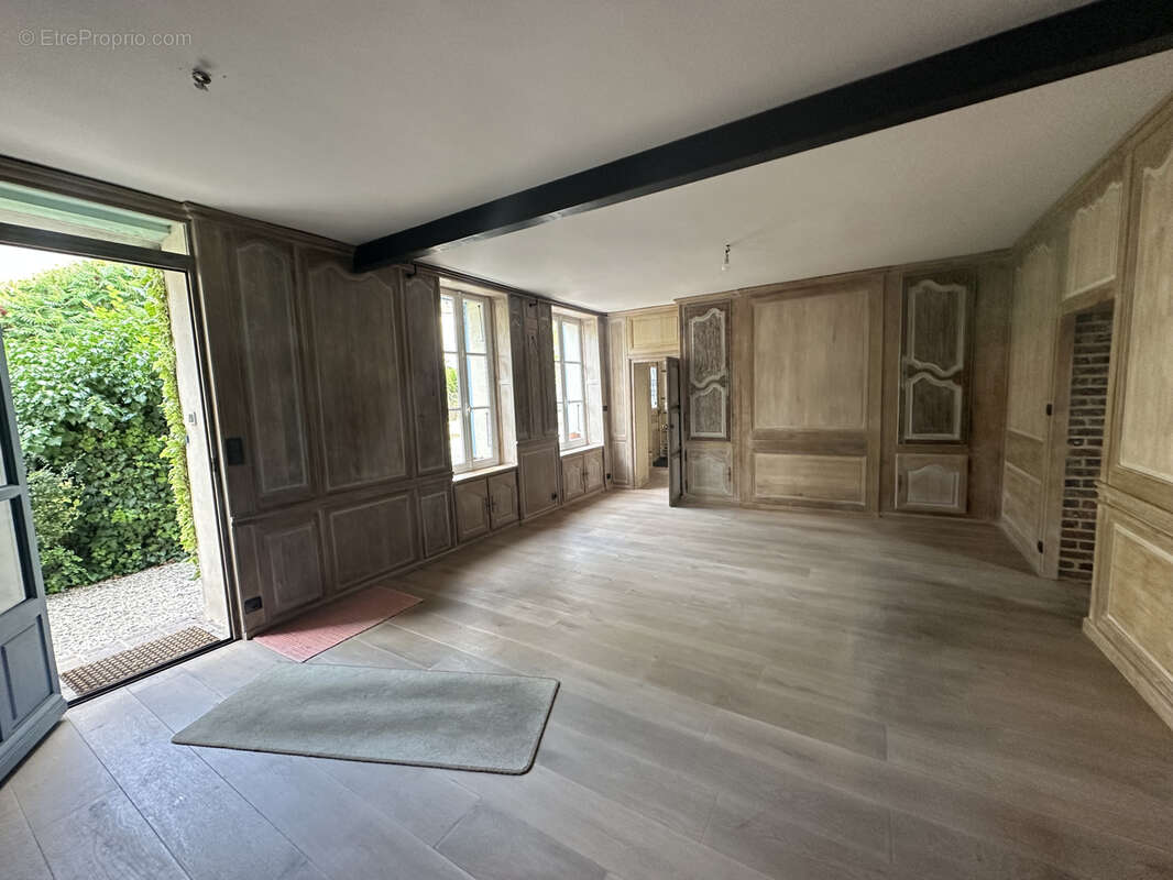 Maison à LA CHAPELLE-SAINT-LUC