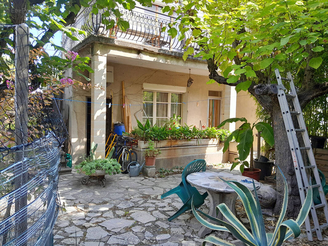 Appartement à LE PONTET