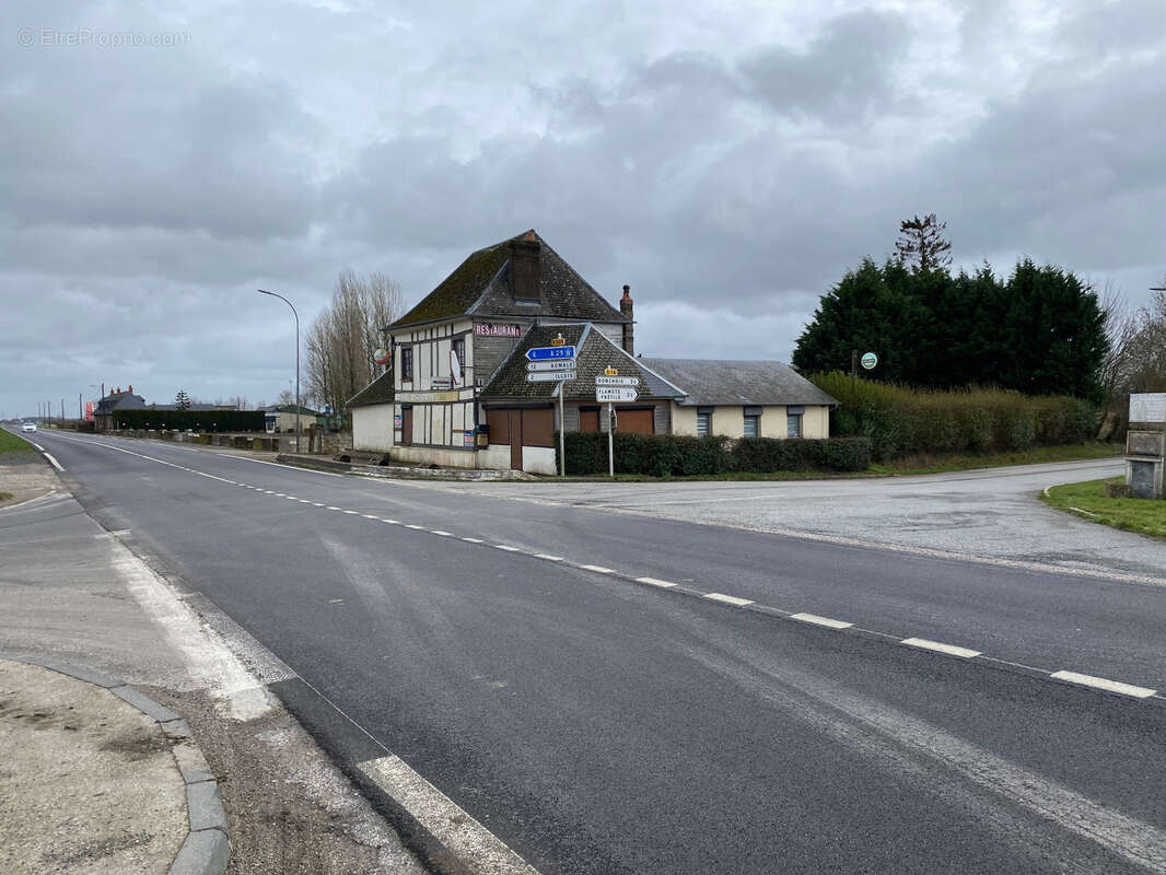 Maison à FLAMETS-FRETILS