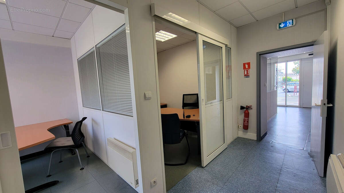 Local + Appartement à Vendre sur Jallais entre Beaupréau et Chemillé ! - photo 5