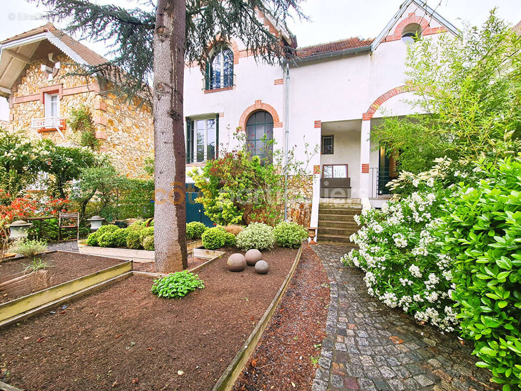 Maison à LE PECQ