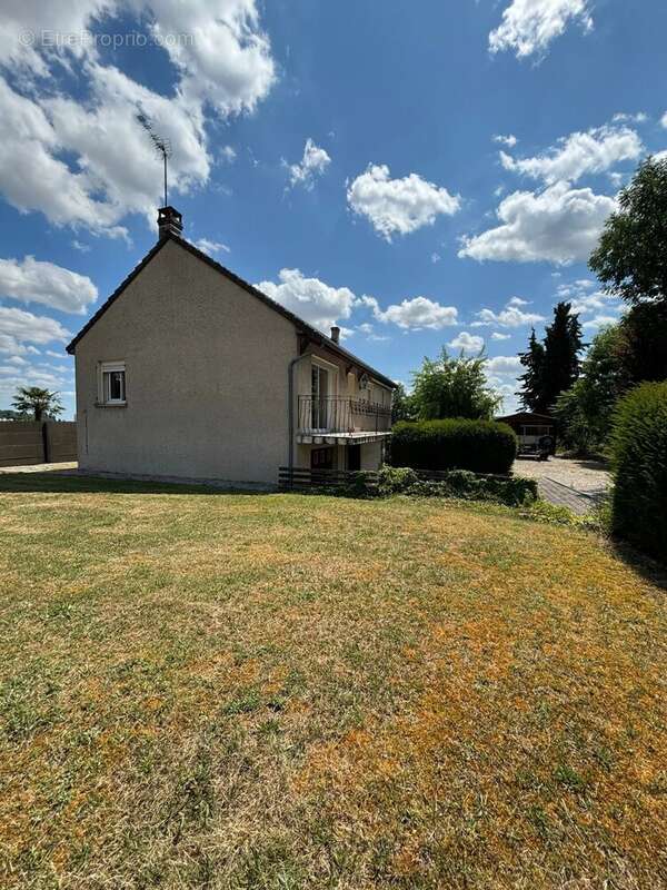 Maison Familiale avec Terrain Constructible - photo 3
