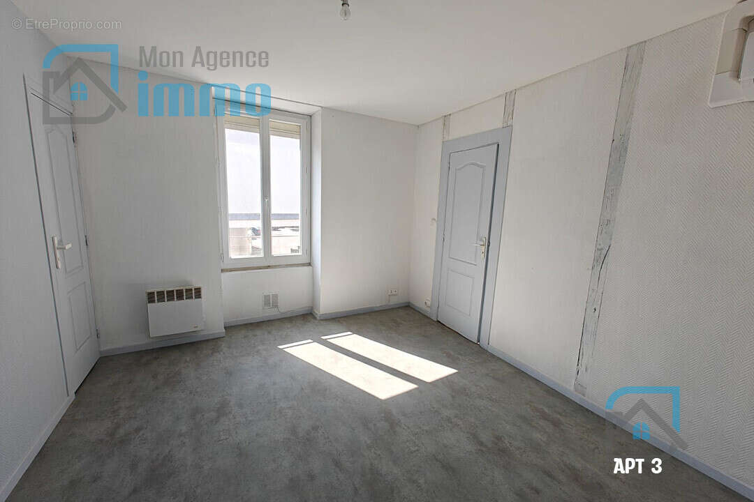 Appartement à MEHUN-SUR-YEVRE