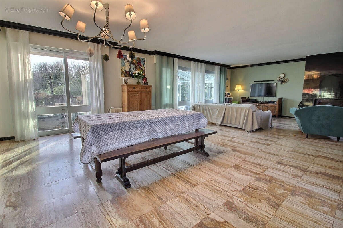 Maison individuelle à vendre à Ennetières en Weppes - Domaine du Vert Gazon - suite parentale - grand garage et stationnement - photo 5