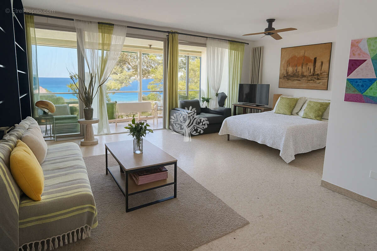 Appartement à SANARY-SUR-MER