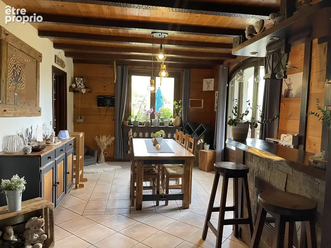 Appartement coup de coeur - 96 m2 avec terrasse & jardin, garage et 2 locaux annexe - photo 3