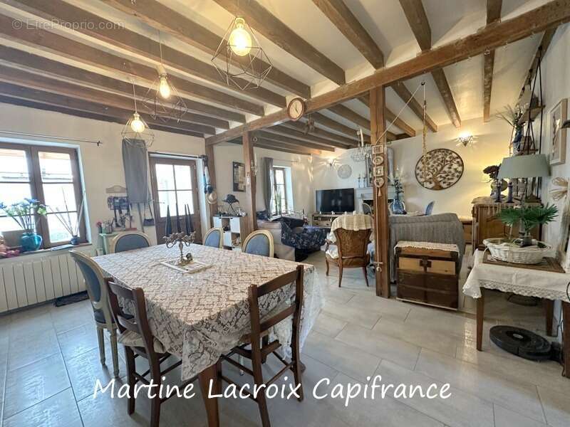 Maison à BONNETABLE