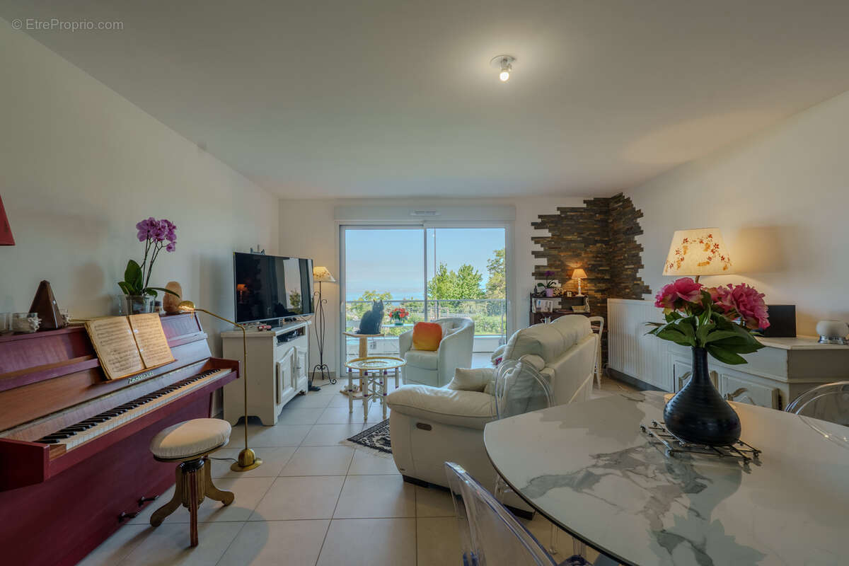 Appartement à EVIAN-LES-BAINS